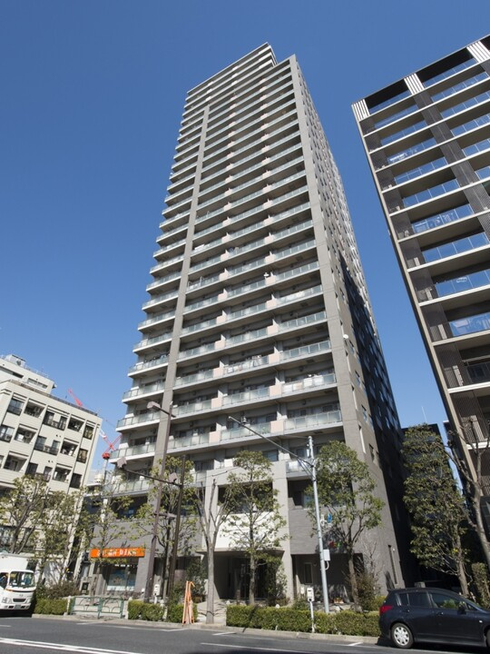 日暮里アインスタワーの外観|日暮里アインスタワー２３階部分のお部屋は通常仲介手数料３３６万５３４０円→０円！さらにキャッシュバック２７万円にて即日現地案内可能です！
