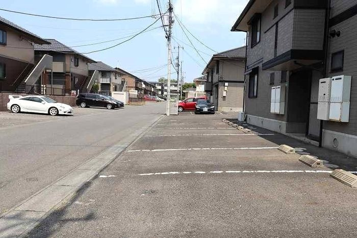 グランドソレイユ　Dの駐車場