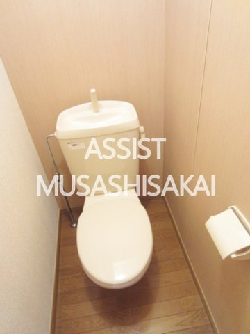 カサジュール宮前のトイレ|写真：設備同仕様の別号室です
