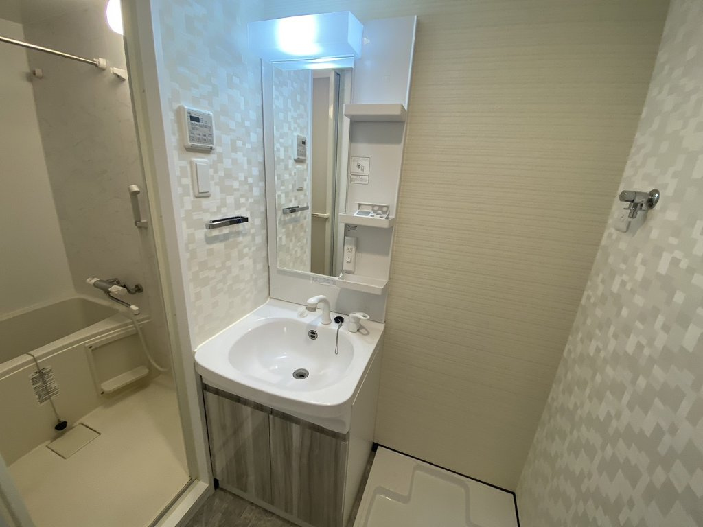 エスレジデンス金山West（S-RESIDENCE金山West）の洗面所