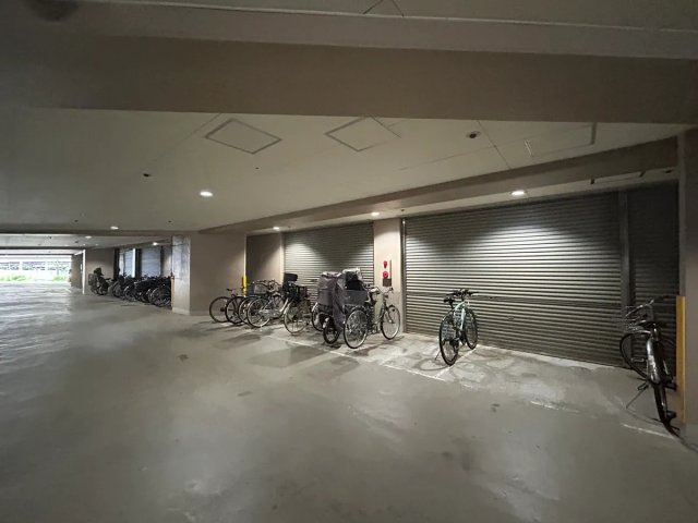【駐車場】 | グランイーグル溝の口