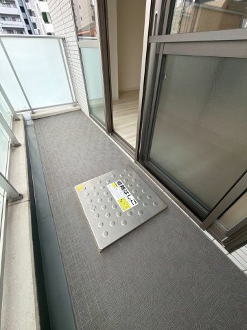 横浜市南区真金町２丁目の賃貸マンションのバルコニー