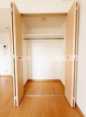 船橋市本町２丁目のアパートの収納