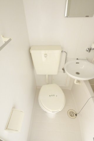 サクセス矢口渡B棟のトイレ|同シリーズ物件の参考写真です。