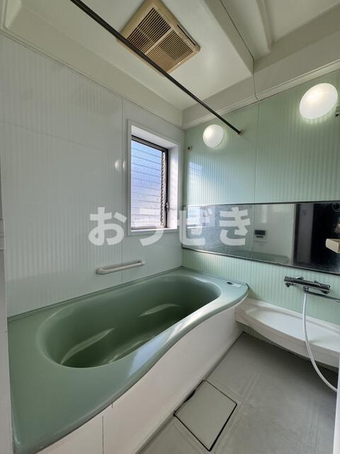 貝塚１丁目貸家の浴室