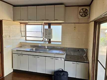 安芸区中野東2丁目中古戸建のキッチン