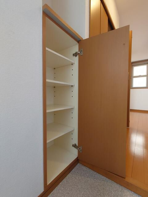 Ｗｅｌｌ　Ｆｌａｔの玄関