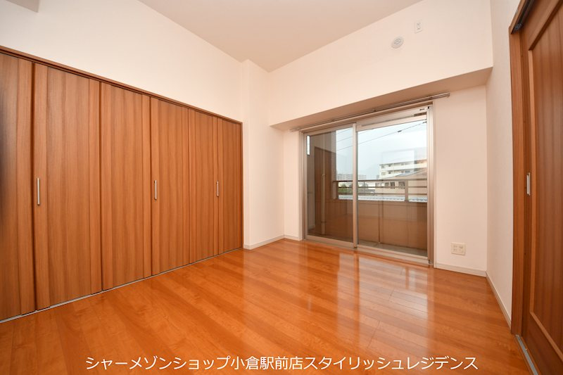 サンシャインロイヤル北九州の寝室