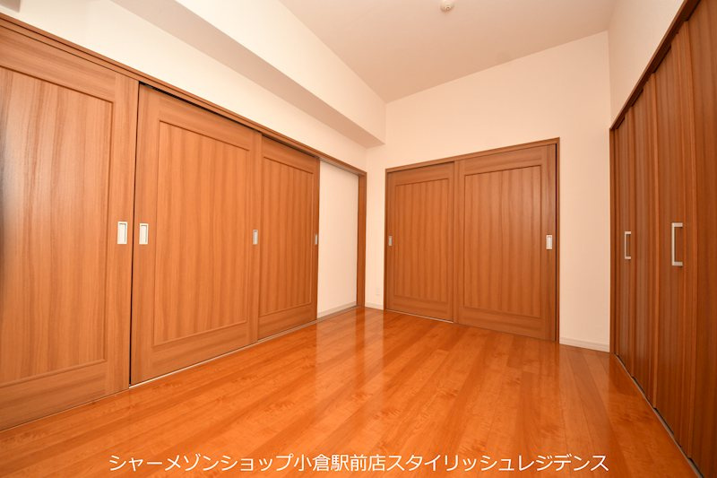 サンシャインロイヤル北九州の寝室