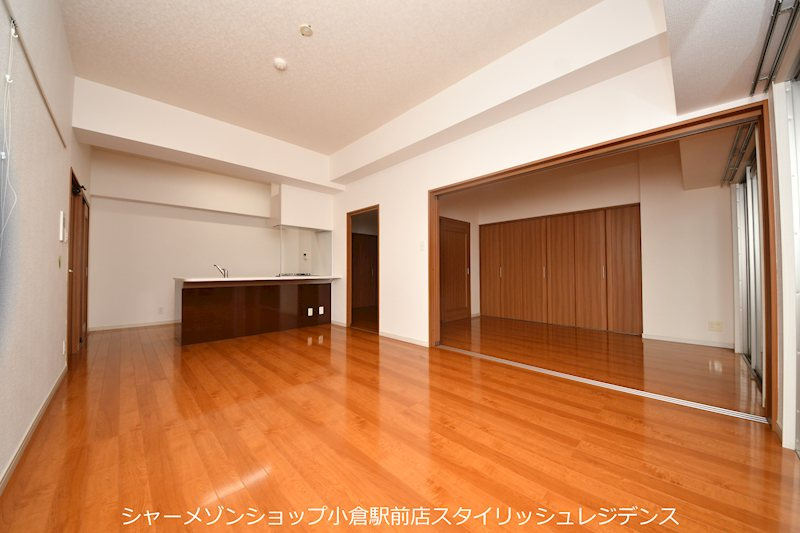 サンシャインロイヤル北九州の寝室