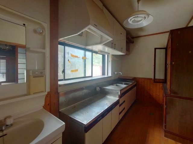平戸市野子町 橋で行ける最西端の地のキッチン