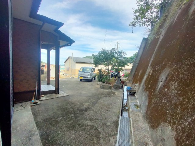 平戸市野子町 橋で行ける最西端の地の駐車場
