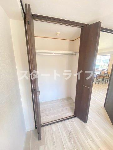 大阪市東淀川区豊新５丁目の賃貸マンションの収納