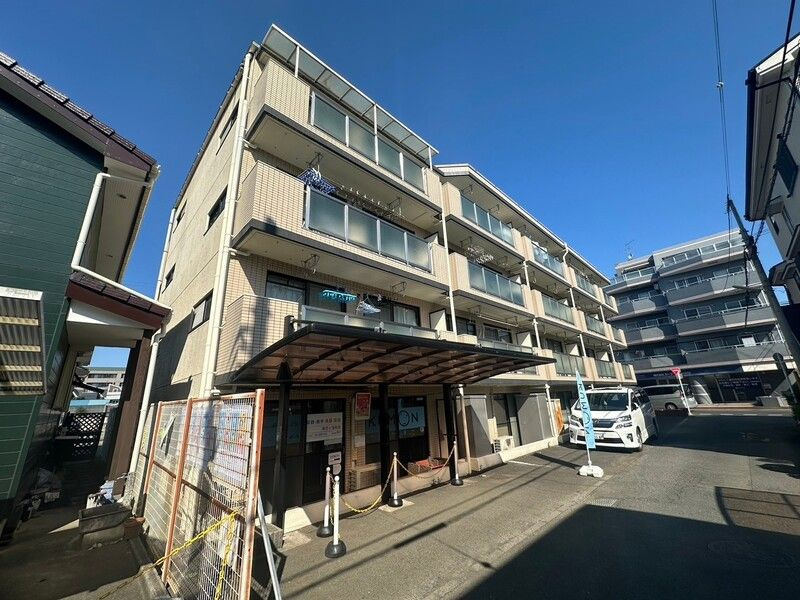 ベルハイツ恋ヶ窪の外観