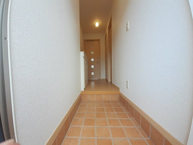 フリーデＢの玄関