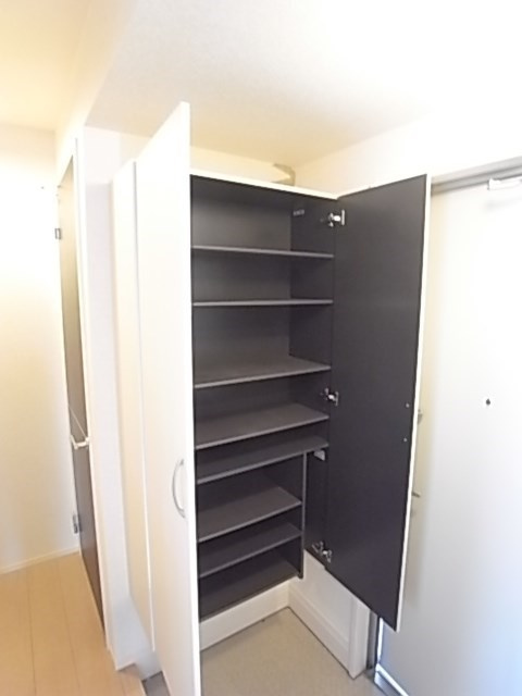 Crestia 東園田の収納