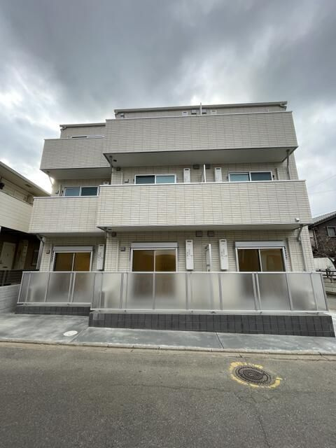 ＵＣＤＡ　Ｒｅｓｉｄｅｎｃｅ新検見川の外観