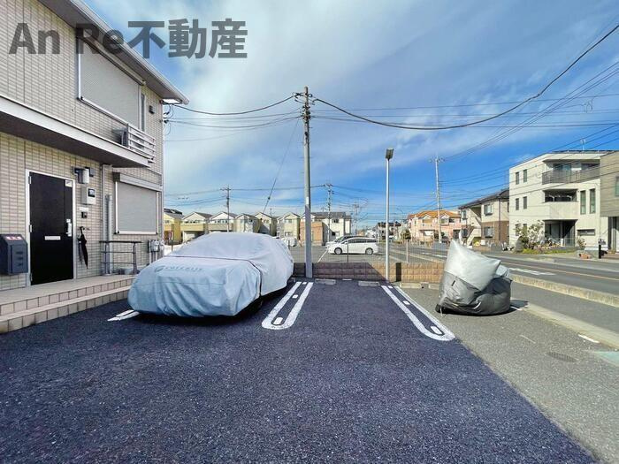 シリウス戸塚の駐車場