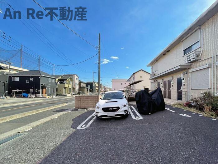 シリウス戸塚の駐車場