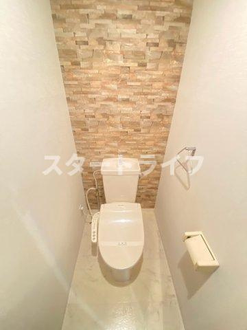 大阪市東淀川区豊新５丁目の賃貸マンションのトイレ