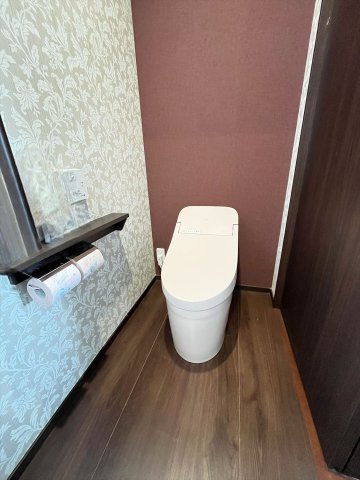 筑紫野市大字筑紫　中古戸建のトイレ