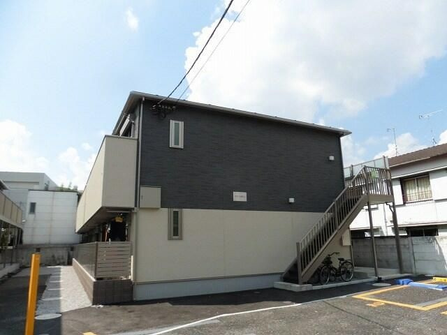 調布市調布ケ丘１丁目のアパートの外観