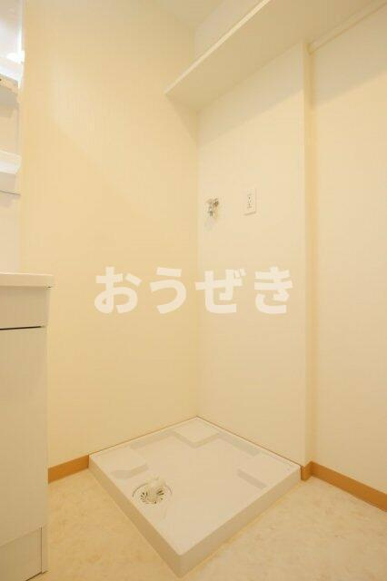 ソシエ東長崎の洗面所|室内洗濯機置場