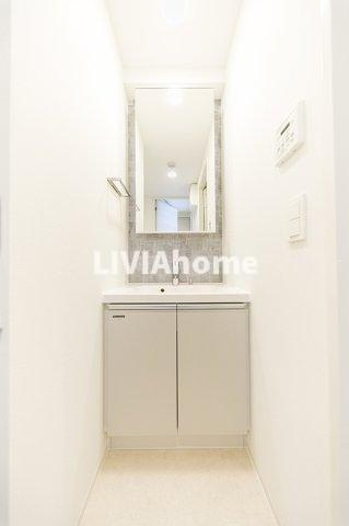 港区高輪１丁目の賃貸マンションの独立洗面台|同シリーズの参考写真です。実際の設備・内装は現況を優先とさせていただきます。