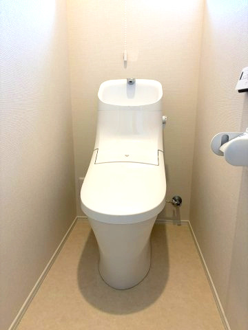 高砂市伊保崎1丁目　戸建のトイレ|2階トイレ