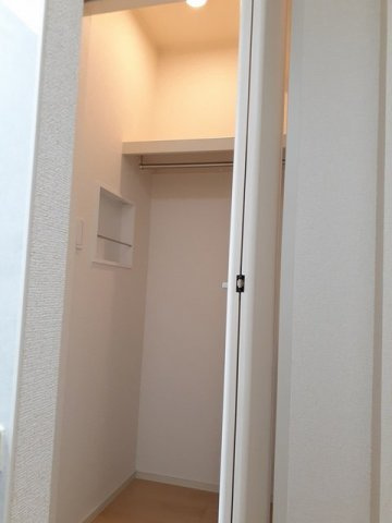 小郡市大板井のアパートの収納|収納豊富です