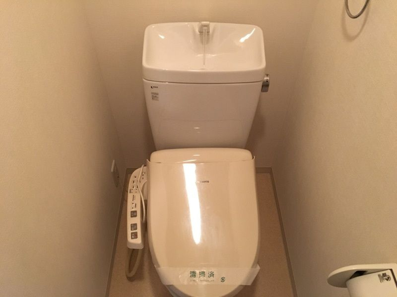 KDXレジデンス西院のトイレ