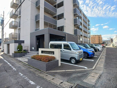 【駐車場】 | ＥＬＥＶＩＴＡ弥永 | カースペースがあります