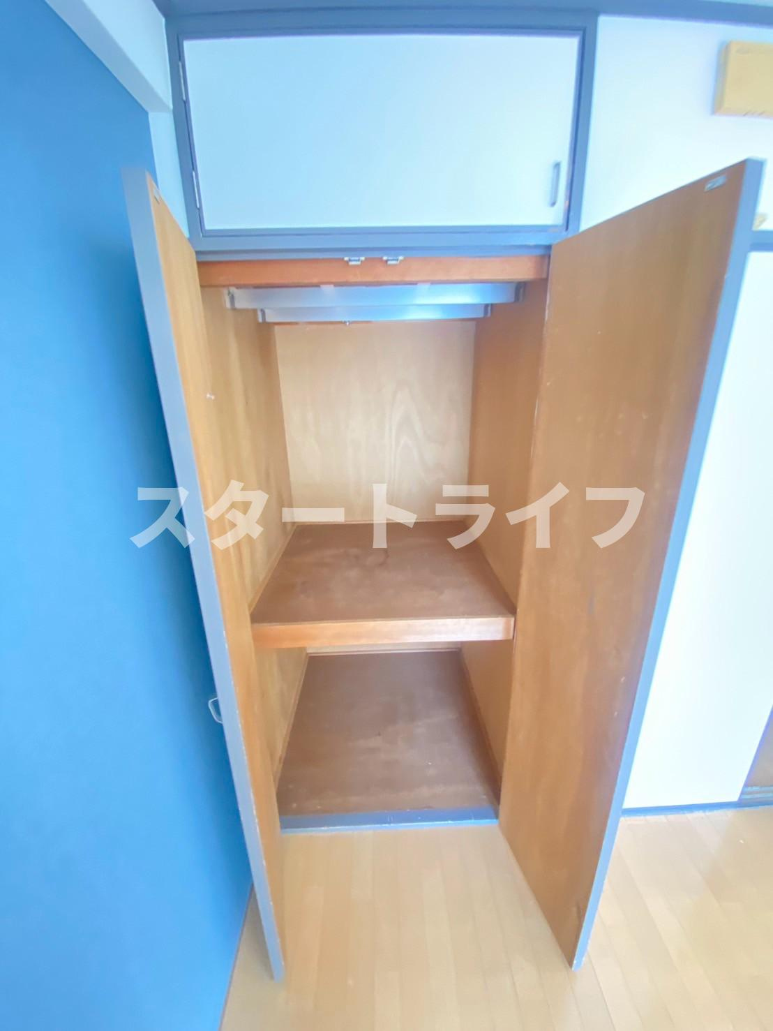 大阪市淀川区三国本町２丁目の賃貸マンションの収納