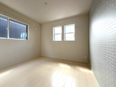 【洋室】 | 高砂市伊保崎1丁目　戸建 | 洋室約5.7帖