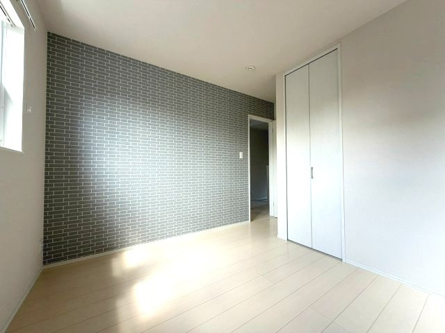 【洋室】 | 高砂市伊保崎1丁目　戸建 | 洋室約5.7帖