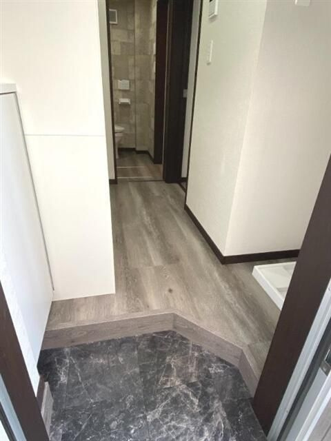 エトレ大和の玄関