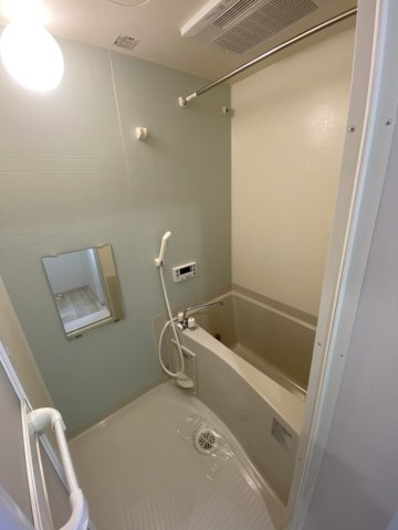 ゆったり過ごせるお風呂です