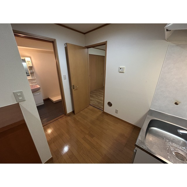 内装は落ち着いています