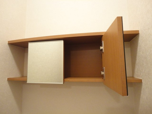 トイレ戸棚