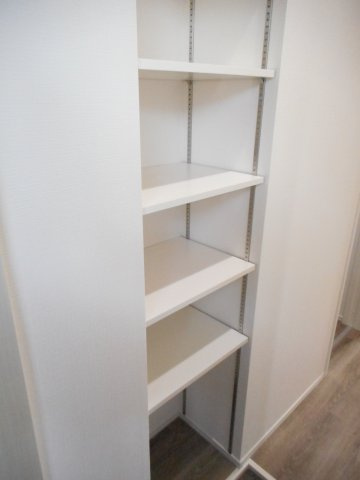 収納もある玄関です