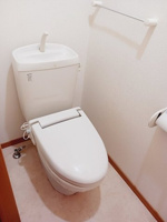 ゆったりとした空間のトイレです