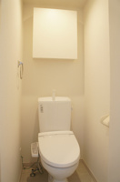 コンパクトで使いやすいトイレです