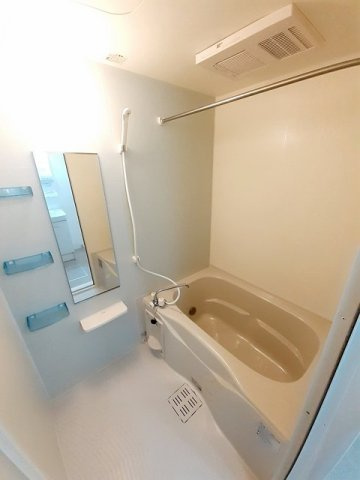 コンパクトで使いやすいお風呂です