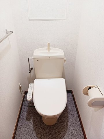 シンプルで使いやすいトイレです