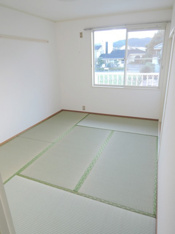 日本らしい落ち着いた雰囲気の和室です