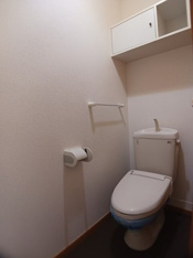 シンプルで使いやすいトイレです