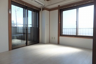 【居間・リビング】 | ハイツセントラル