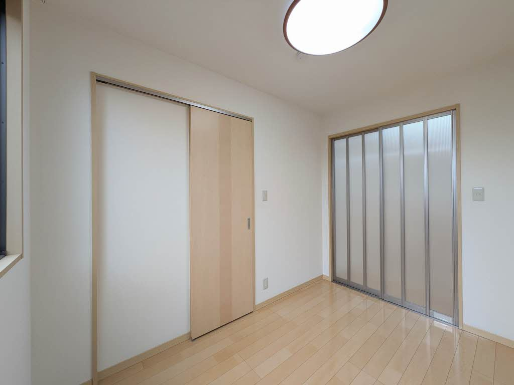シャーメゾン学南町の寝室
