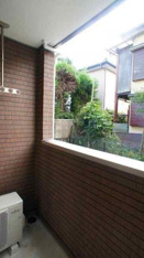外からの目が気にならないバルコニーで洗濯物が干せます