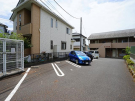駐車場に車を止められます